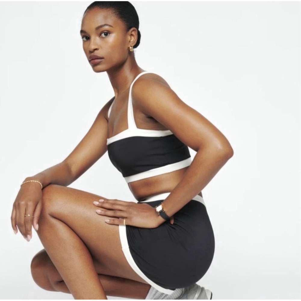 Reformation | Adelina Ecomove Athletic Two-Piece Set in Black & White size Small